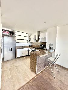 Apartamento en venta en Santa Barbara Occidental, Bogotá · foto 3 de 12