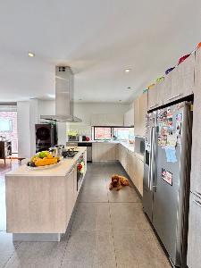 Apartamento en venta en Los Rosales, Bogotá · foto 8 de 17