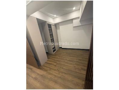 Apartaestudio en venta en El Virrey, Bogotá, 40 m² · foto 7 de 16
