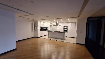 Apartamento de 3 alcobas en venta en Calleja Baja, Bogotá, 300 m² · foto 2 de 20