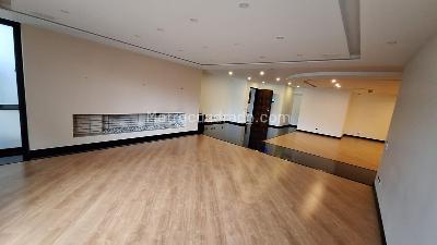 Apartamento de 3 alcobas en venta en Calleja Baja, Bogotá, 300 m² · foto 3 de 20