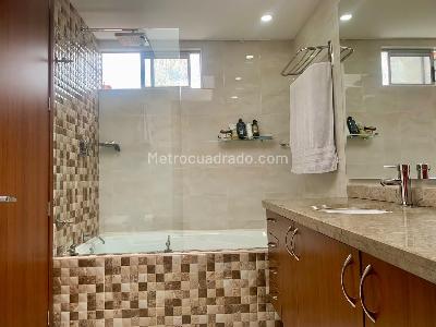 Casa de 3 alcobas en venta en Gratamira Campestre, Bogotá, 252 m² · foto 11 de 20