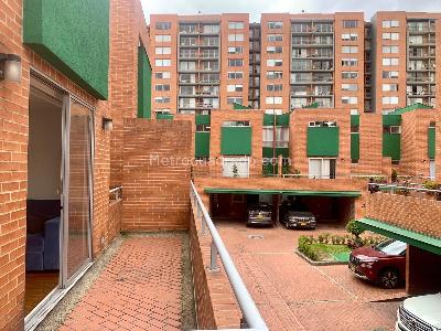 Casa de 3 alcobas en venta en Gratamira Campestre, Bogotá, 252 m² · foto 17 de 20