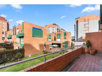 Casa de 3 alcobas en venta en Colina Gratamira, Bogotá, 256 m² · foto 10 de 14