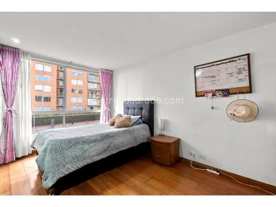 Casa de 3 alcobas en venta en Colina Gratamira, Bogotá, 256 m² · foto 6 de 14