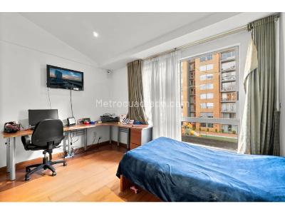 Casa de 3 alcobas en venta en Colina Gratamira, Bogotá, 256 m² · foto 7 de 14