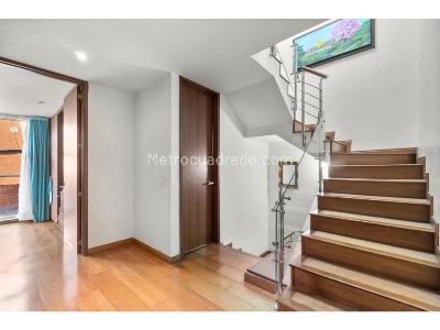 Casa de 3 alcobas en venta en Colina Gratamira, Bogotá, 256 m² · foto 4 de 14