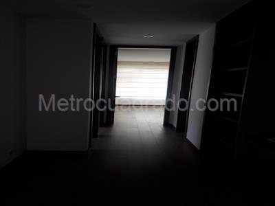 Apartamento en venta en Chico Navarra, Bogotá · foto 3 de 10