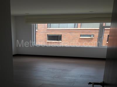 Apartamento en venta en Chico Navarra, Bogotá · foto 4 de 10