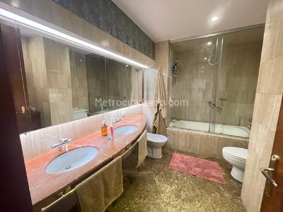 Apartamento de 3 alcobas en venta en Los Rosales Emaus, Bogotá, 246 m² · foto 14 de 17