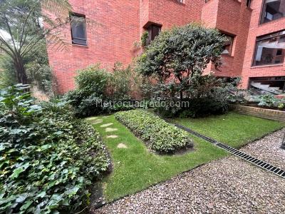 Apartamento de 3 alcobas en venta en Los Rosales Emaus, Bogotá, 246 m² · foto 15 de 17
