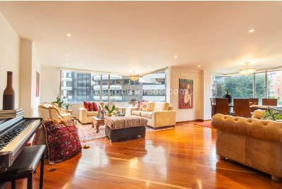 Apartamento de 4 alcobas en venta en Santa Barbara1, Bogotá, 200 m² · foto 19 de 20