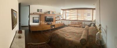 Apartamento de 3 alcobas en venta en Los Rosales, Bogotá, 255 m² · foto 3 de 12