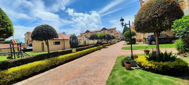 Casa En Venta, Tejares De San José