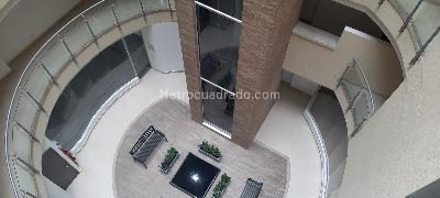 Apartamento de 3 alcobas en venta en Bella Suiza Alta, Bogotá, 124 m² · foto 4 de 20