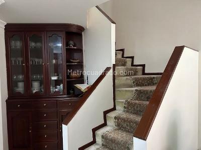 Apartamento en venta en Santa Barbara Central, Bogotá · foto 9 de 20