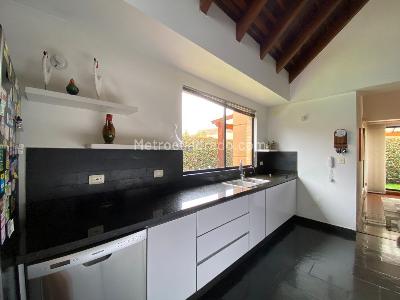 Casa de 4 alcobas en venta en Conjunto Carreton, Cajicá, 284 m² · foto 4 de 18
