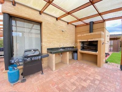 Casa de 4 alcobas en venta en Conjunto Carreton, Cajicá, 284 m² · foto 17 de 18