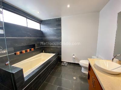 Casa de 4 alcobas en venta en Conjunto Carreton, Cajicá, 284 m² · foto 9 de 18