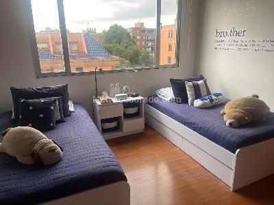 Apartamento en arriendo en Chico Santa Barbara, Bogotá · foto 4 de 9