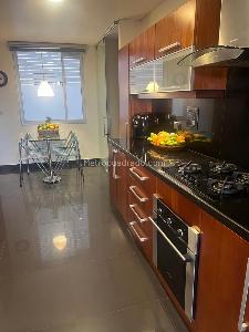 Apartamento en arriendo en Chico Santa Barbara, Bogotá · foto 5 de 9