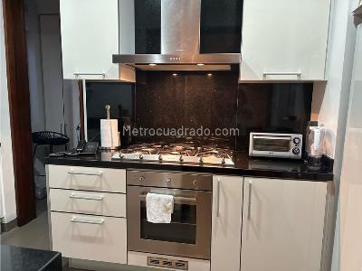 Apartamento de 2 alcobas en venta en Los Rosales, Bogotá, 126 m² · foto 14 de 20