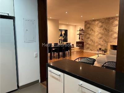 Apartamento de 2 alcobas en venta en Los Rosales, Bogotá, 126 m² · foto 17 de 20