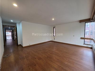 Apartamento de 3 alcobas en venta en Los Rosales, Bogotá, 199 m² · foto 10 de 20