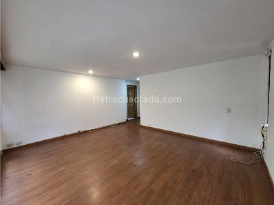 Apartamento de 3 alcobas en venta en Los Rosales, Bogotá, 199 m² · foto 12 de 20