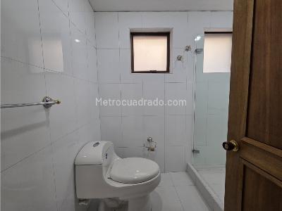 Apartamento de 3 alcobas en venta en Los Rosales, Bogotá, 199 m² · foto 14 de 20