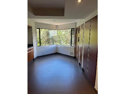 Apartamento de 3 alcobas en venta en Los Rosales, Bogotá, 320 m² · foto 7 de 20