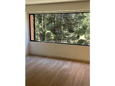 Apartamento de 3 alcobas en venta en Los Rosales, Bogotá, 320 m² · foto 17 de 20
