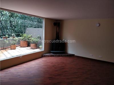 Apartamento de 1 alcoba en arriendo en Los Rosales, Bogotá, 64 m² · foto 3 de 11