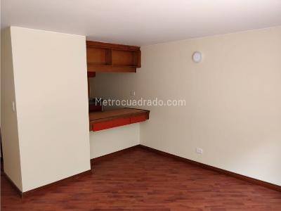 Apartamento de 1 alcoba en arriendo en Los Rosales, Bogotá, 64 m² · foto 4 de 11