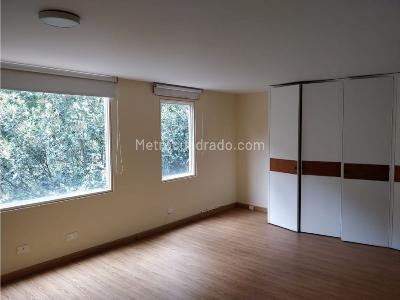Apartamento de 1 alcoba en arriendo en Los Rosales, Bogotá, 64 m² · foto 8 de 11