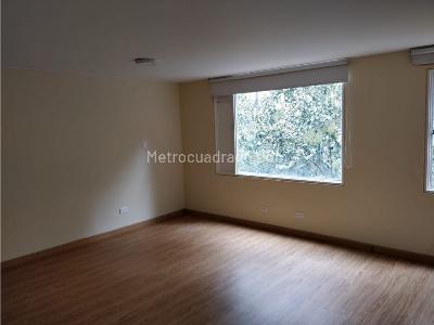 Apartamento de 1 alcoba en arriendo en Los Rosales, Bogotá, 64 m² · foto 9 de 11