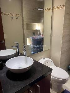Apartamento en venta en Santa Barbara, Bogotá · foto 8 de 18