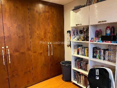 Apartamento en venta en Santa Barbara, Bogotá · foto 9 de 18