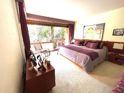 Apartamento de 3 alcobas en venta en Los Rosales, Bogotá, 257 m² · foto 11 de 17