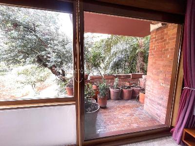 Apartamento de 3 alcobas en venta en Los Rosales, Bogotá, 257 m² · foto 13 de 17