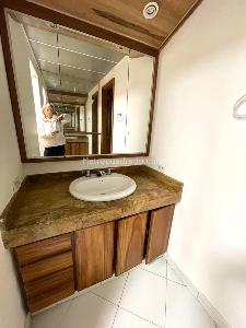 Apartamento de 3 alcobas en venta en Los Rosales, Bogotá, 257 m² · foto 17 de 17