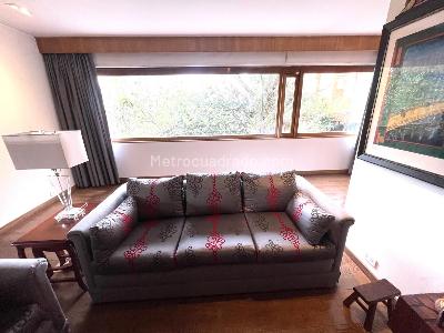 Apartamento de 3 alcobas en venta en Los Rosales, Bogotá, 257 m² · foto 4 de 17