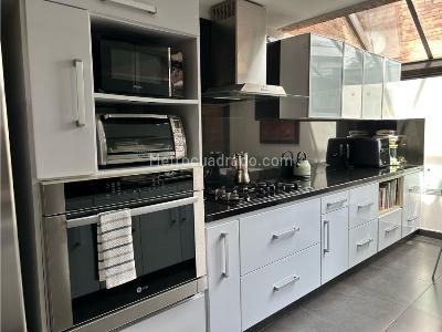 Casa de 3 alcobas en venta en Country Club, Bogotá, 183 m² · foto 5 de 20