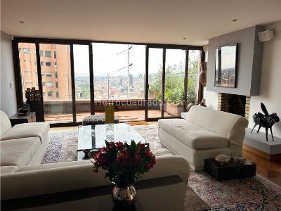 Apartamento en venta en El Refugio, Bogotá · foto 2 de 20