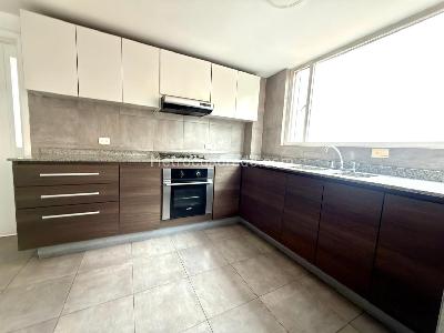 Apartamento en venta en Chico Alto, Bogotá · foto 4 de 13