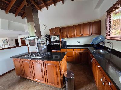 Casa de 4 alcobas en venta en Vda Bojacá, Chía, 335 m² · foto 9 de 20
