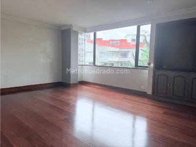 Apartamento de 3 alcobas en venta en El Nogal, Bogotá, 247 m² · foto 8 de 12