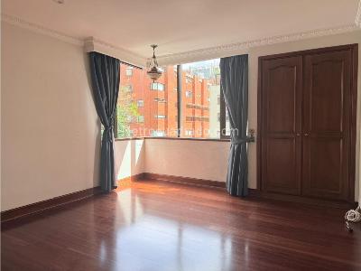 Apartamento de 3 alcobas en venta en El Nogal, Bogotá, 247 m² · foto 10 de 12