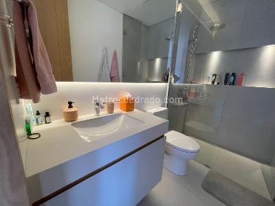 Apartamento de 4 alcobas en venta en El Nogal, Bogotá, 290 m² · foto 17 de 19