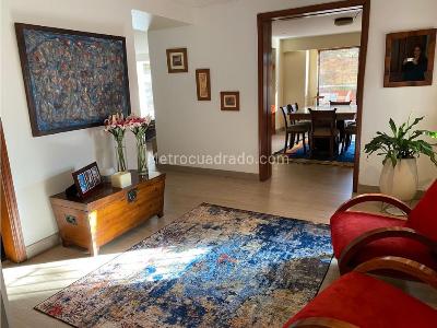 Apartamento de 4 alcobas en venta en Los Rosales, Bogotá, 240 m² · foto 9 de 20